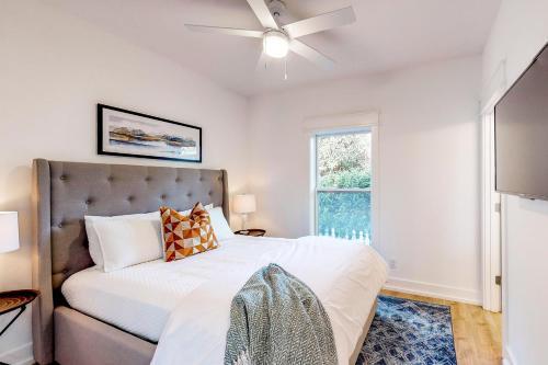 Cottages Of Crystal Beach: Clipper Cove