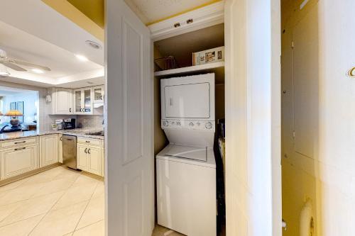 Shoreline Towers 3094