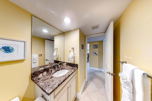 Shoreline Towers 3094