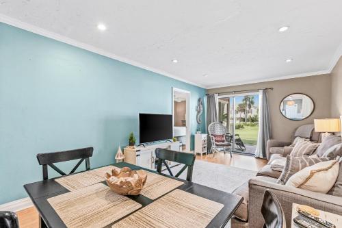 Tradewinds Condos