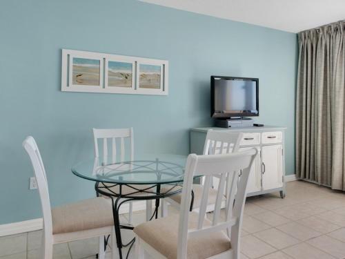 Pelican Beach Resort II