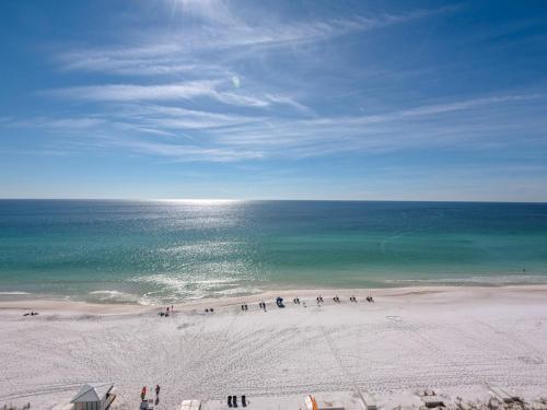 Pelican Beach Resort II