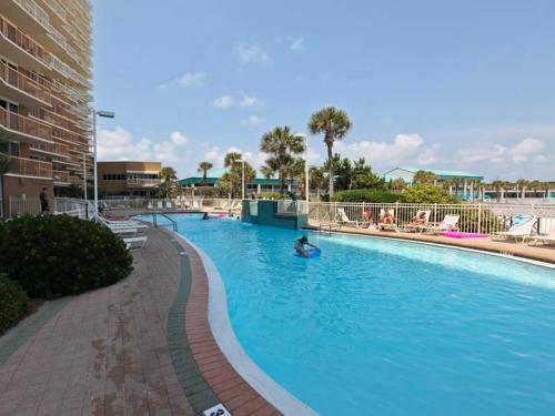 Pelican Beach Resort II