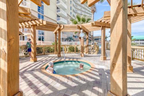 Pelican Beach Resort II