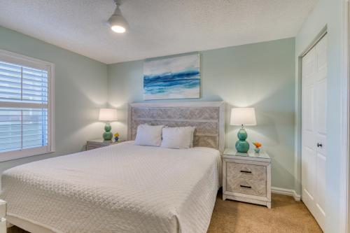 Pelican Beach Resort II