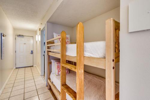 Pelican Beach Resort II