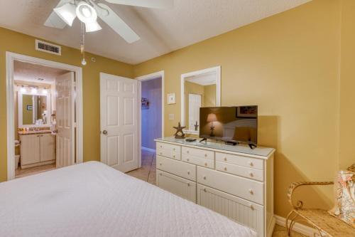 Pelican Beach Resort II