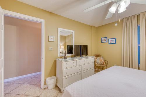 Pelican Beach Resort II