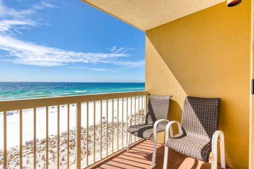 Pelican Beach Resort II