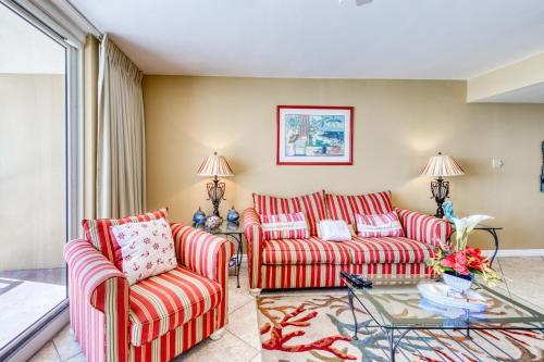 Pelican Beach Resort II