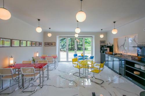Hostal Hotel & Gallery Kopacka