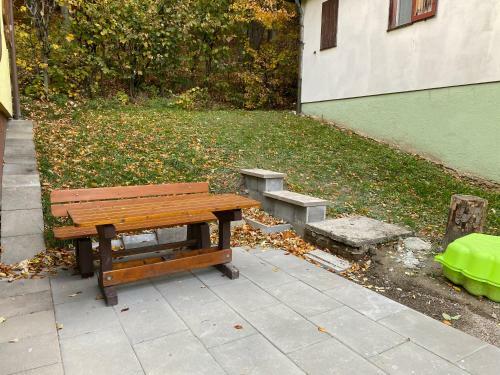 Chaty Pod Javorov�m