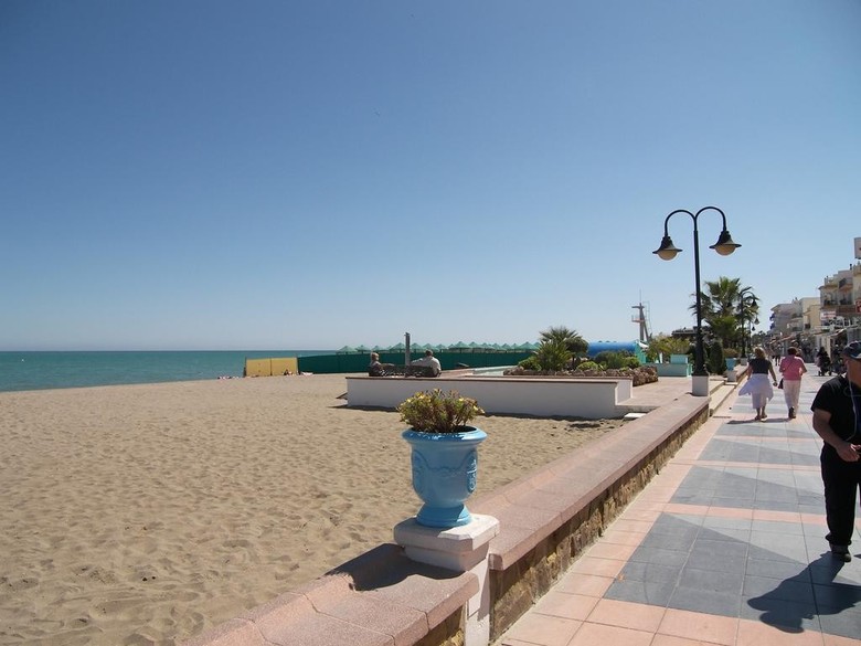 Apartamentos Edificio Capricho