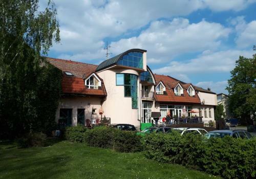 Hotel Colchi