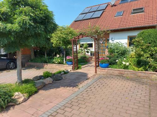 Apartment de Luxe 63 Qm Mit 2 Schlafzimmer Und Terrasse