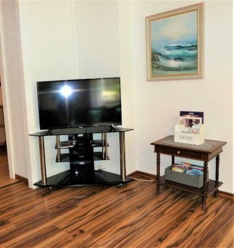 Apartment de Luxe 63 Qm Mit 2 Schlafzimmer Und Terrasse