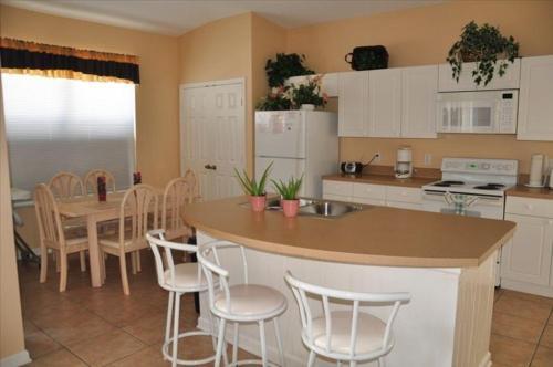 Windsor Palms Sunny Corner - Four Bedroom Home