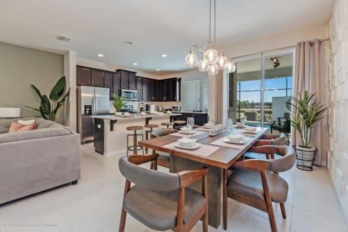 1545carey Townhouse