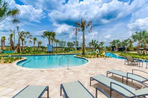 Superior 9 Bed Games Room, Pool Spa Themed Rooms! Home