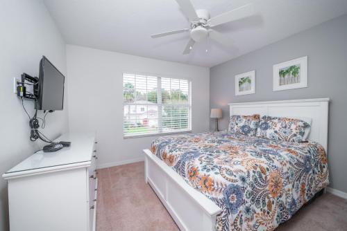 1219 Gorgeous Home W/3-master's*games Rm*themed Rm