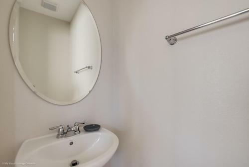 New Solara Resort - Themed Kids Rooms Villa
