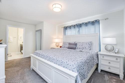 Storey Lake Townhome - 5 Bdm Townhouse