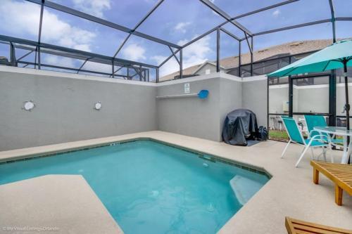 South Facing Pool - Storey Lake Townhome Townhouse