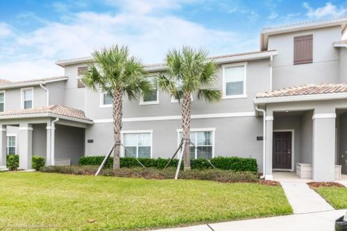 South Facing Pool - Storey Lake Townhome Townhouse