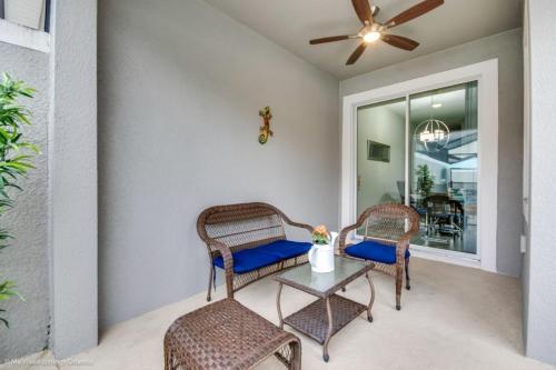 South Facing Pool - Storey Lake Townhome Townhouse