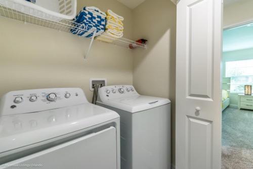 South Facing Pool - Storey Lake Townhome Townhouse