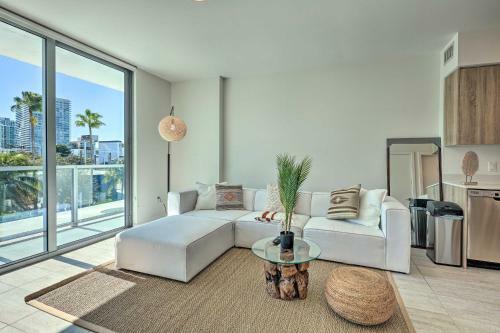 Apartamento Chic Miami Condo With Pool, 6 Mi To South Beach