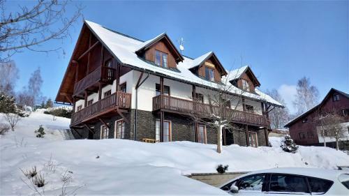 Prvn� Apartm�n V�tkovice