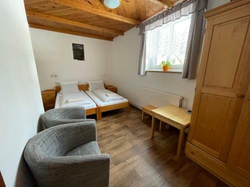 Hostal Pension Hones
