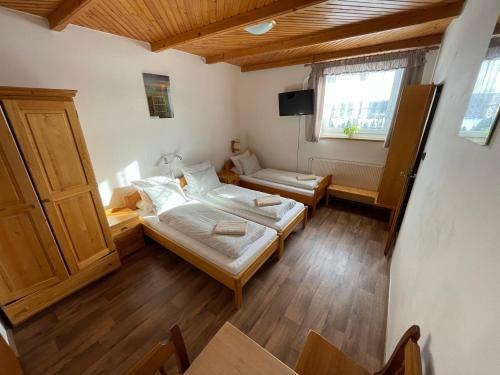 Hostal Pension Hones