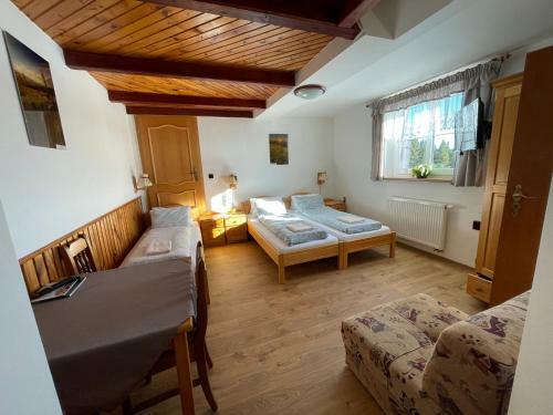 Hostal Pension Hones