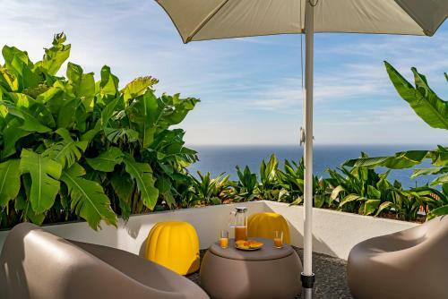 Casas Da Vargem Shared Swimming Pool By An Island Apart