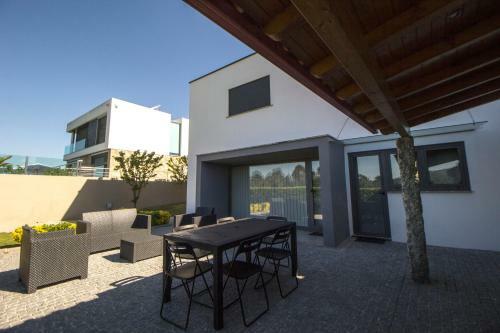 Casa Monte De Baixo