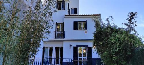 Arr�bida Villa