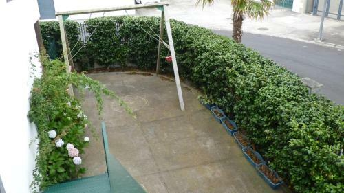 Azores Holidays House -b&b - Suites - Self Check-in Keyboard