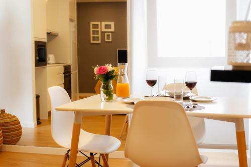 2 Towers Apartment