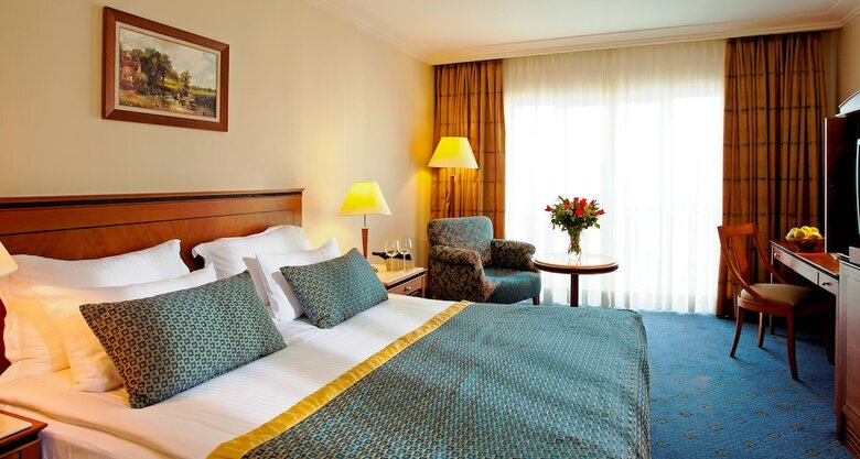 Ic Hotels Airport