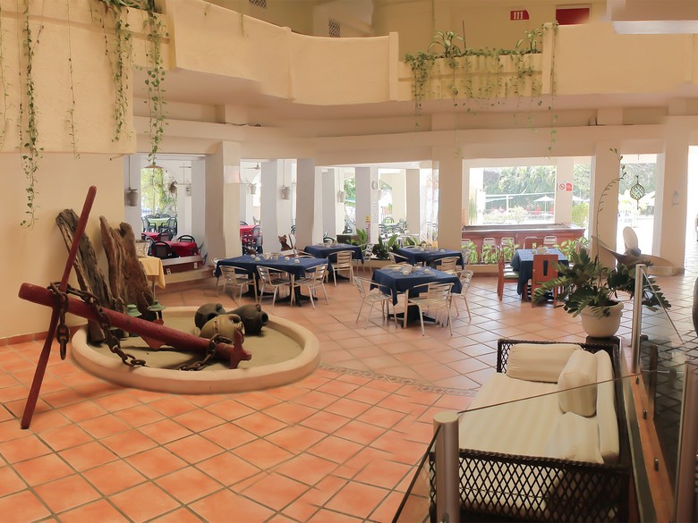 Hotel Acamar Beach Resort