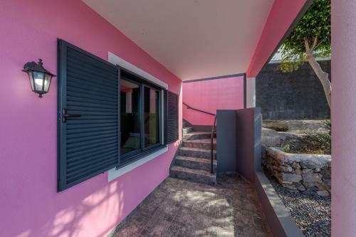 Villa Rosa With Private Pool