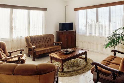 Lovely 3-bed Cottage In Ribeira Brava