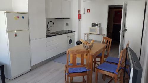 Apartment Girasol Front Beach Quarteira Algarve