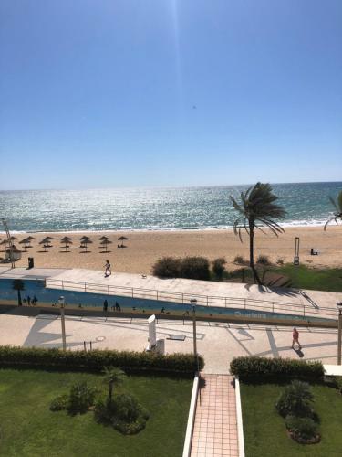 Apartment Girasol Front Beach Quarteira Algarve