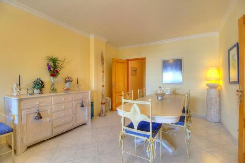 3 Bed Apartment Vilamoura Center