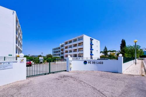 Apartamento Flh Quarteira Terrace Flat With Pool II