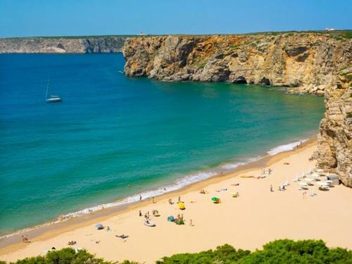 Hostal Sagres 30 Seconds To Bars