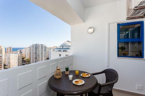 Apartamento Behappy 10 Minutes From The Beach, Wifi & AC